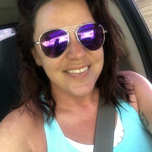 Meet your Posher, Brandy